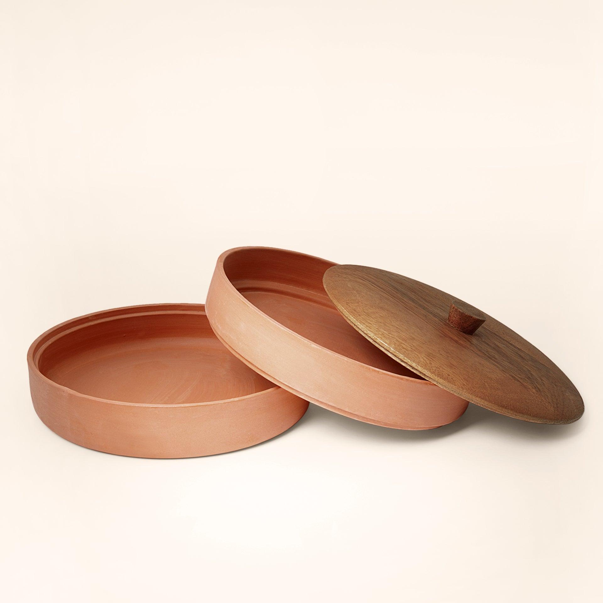 terracotta sprouter with wooden lid