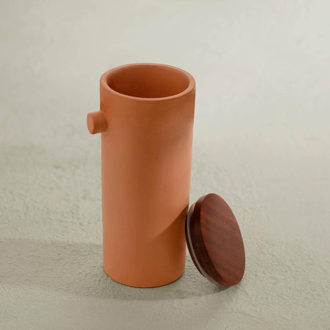 Knurl Terracotta Carafe with Wooden Lid - ellementry