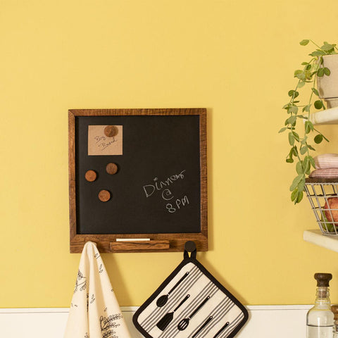 Jot Down Notice Board with 4 Magnet Stoppers - ellementry