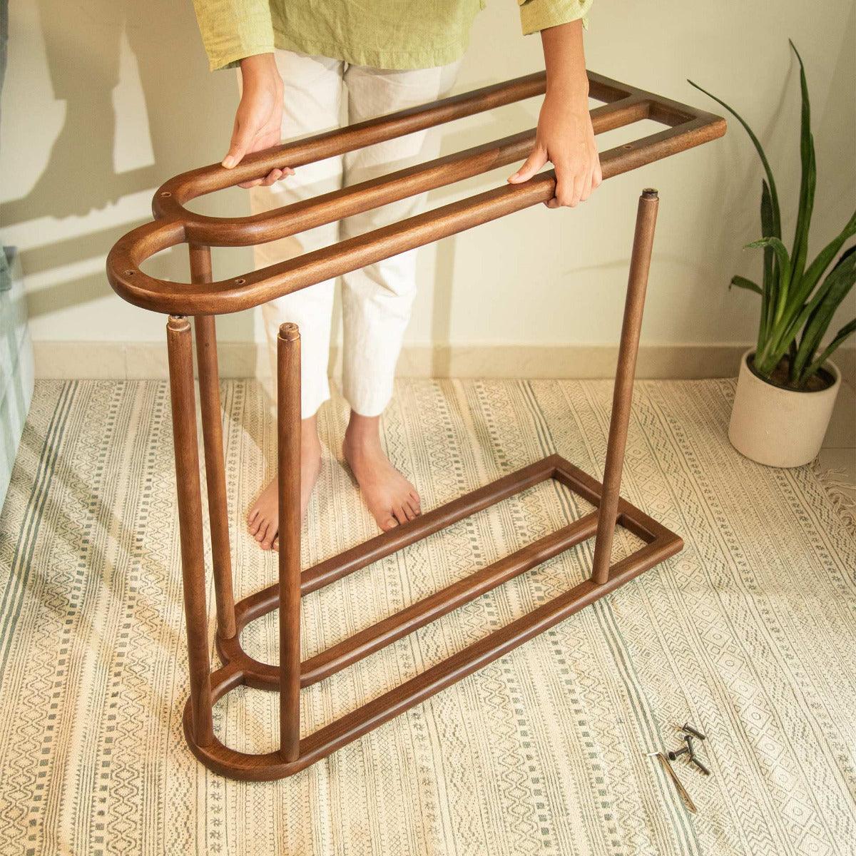 Old World ready-to-assemble towel holder