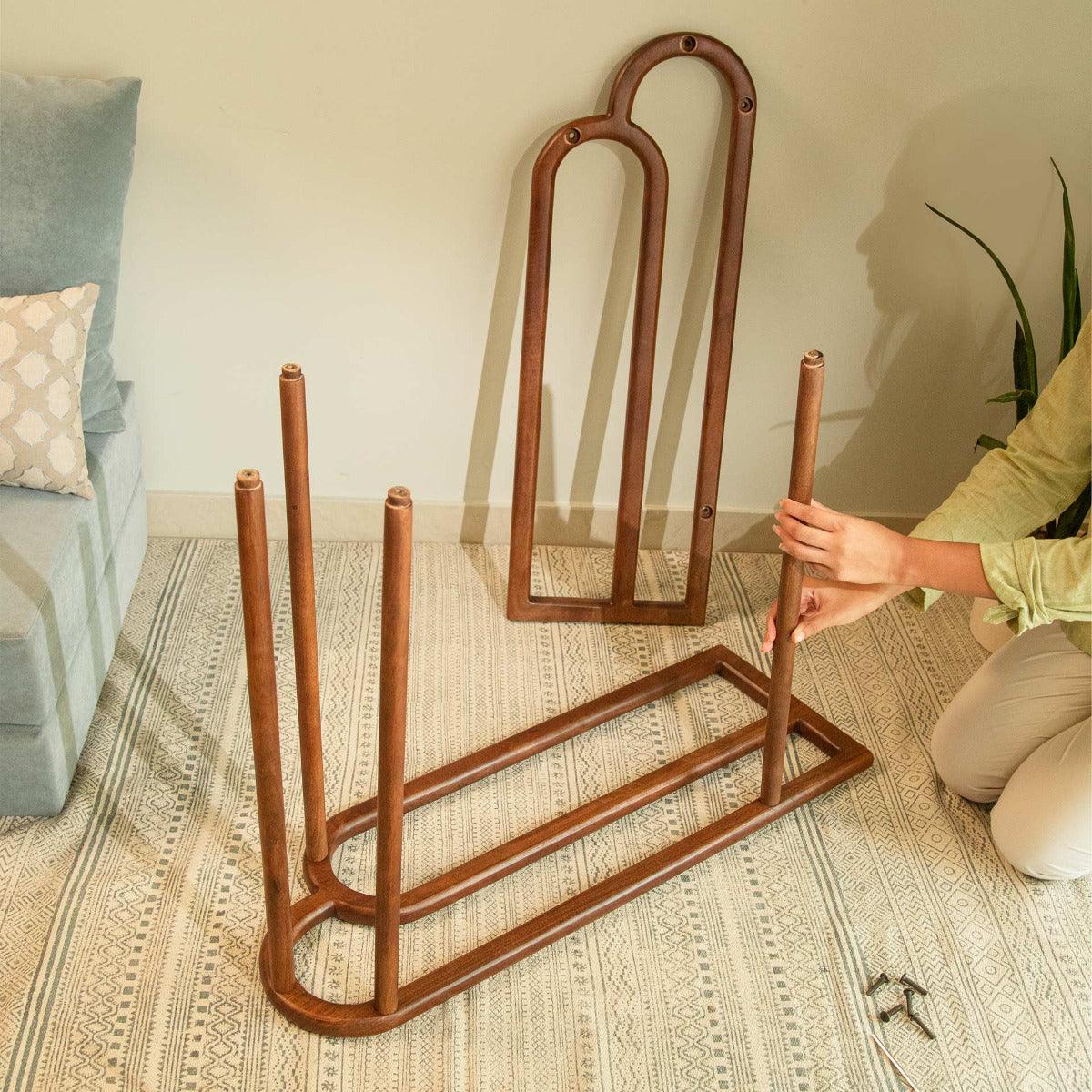 Old World ready-to-assemble towel holder