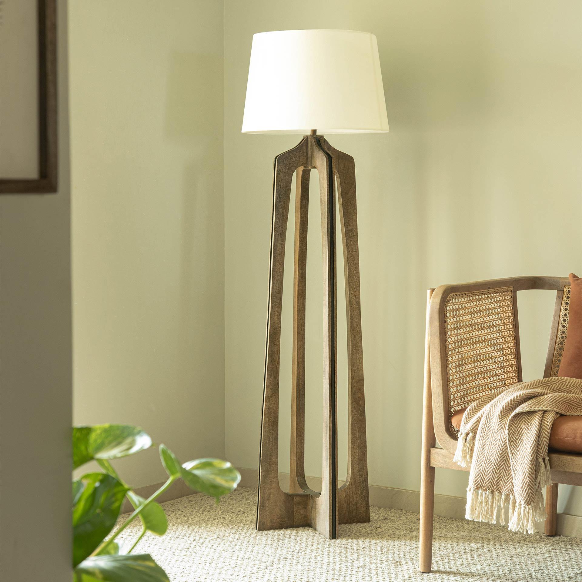 Twain Floor Lamp W/Shade