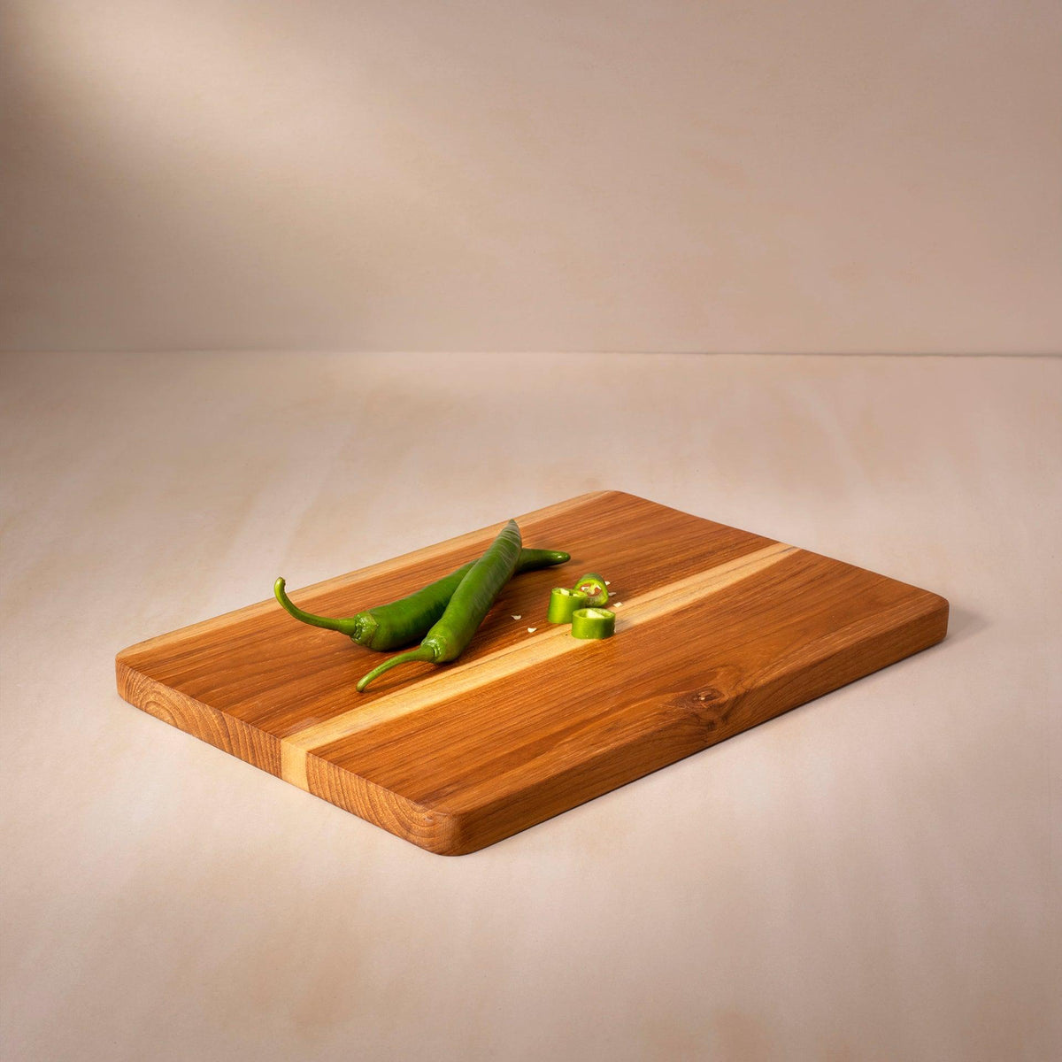 in teak wooden chopping board - ellementry