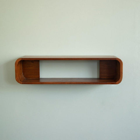 Boxy wooden wall shelf - ellementry