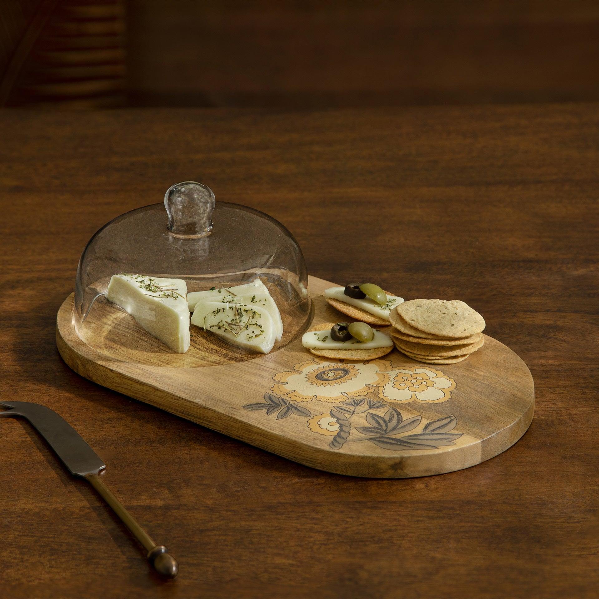 Fleur Dâ€™Or Platter with Glass Cloche