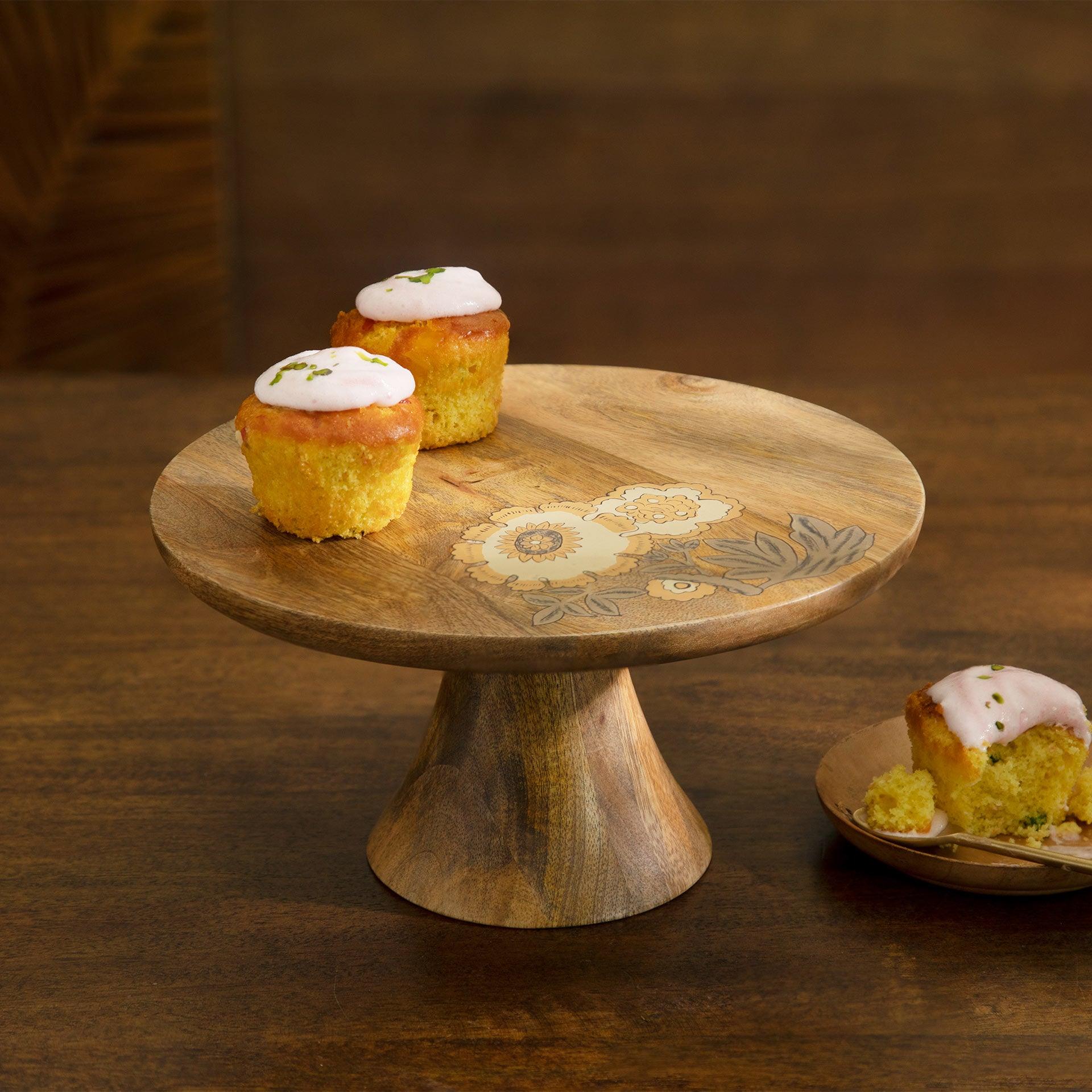 Fleur D'or Cake Stand with Base