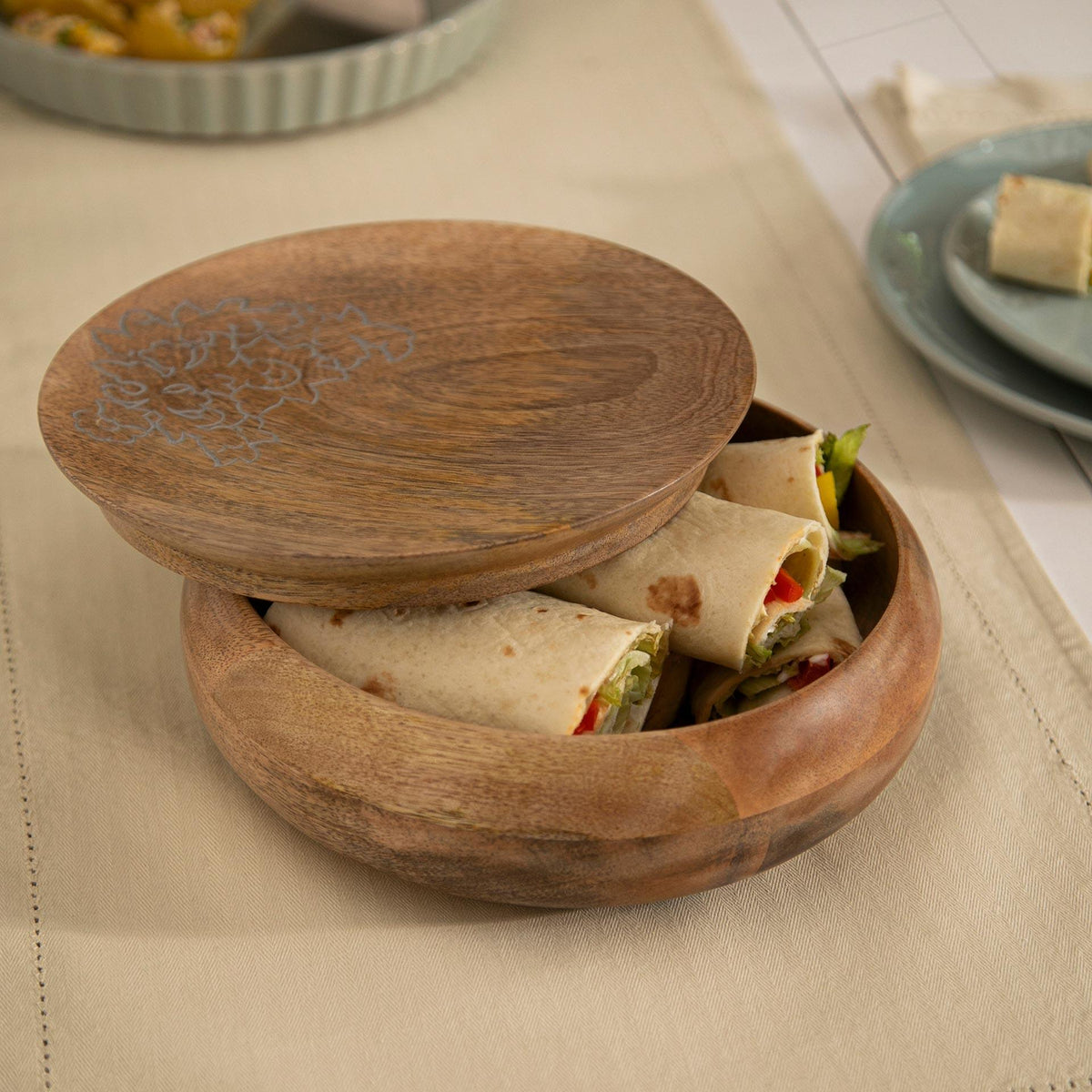 Upper Crust wooden Roti Bowl - ellementry